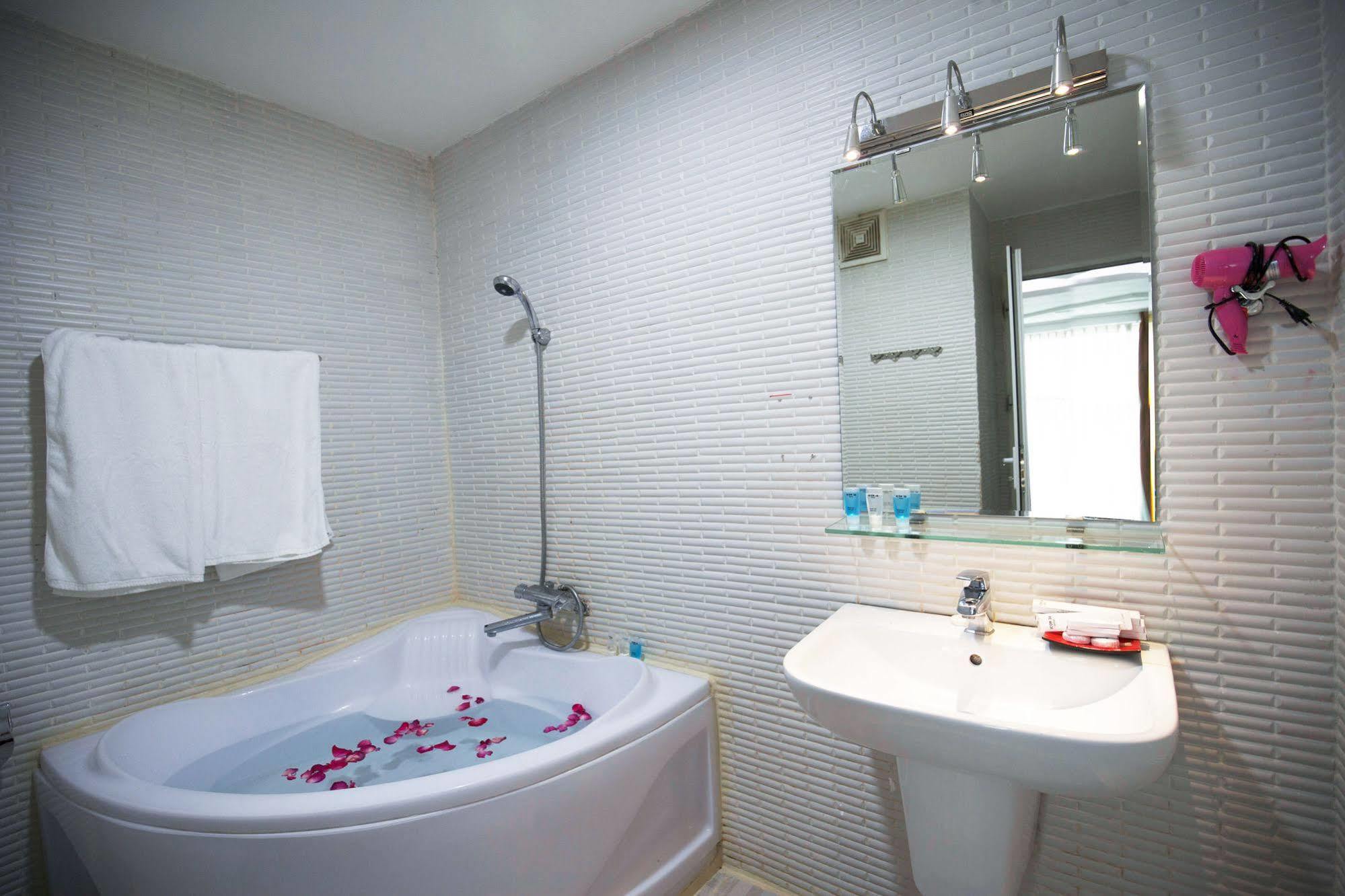 Sense Legend Hotel And Spa Ho Chi Minh-Byen Eksteriør billede